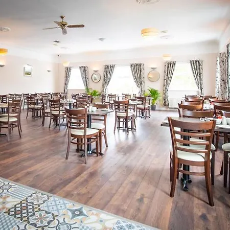 Bay Hotel Carna